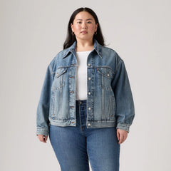 '90s Trucker Jacket (Plus Size) - Turning Heads - Light Wash