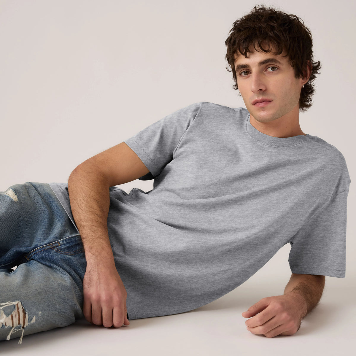 Essential T-Shirt - Light Gray - Grey