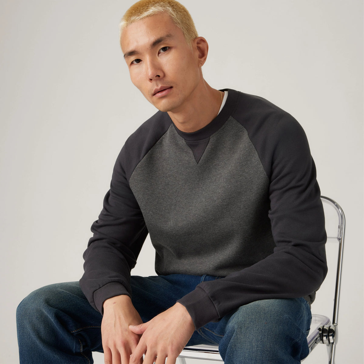 Red Tab™ Crewneck Sweatshirt - Posie Dark Phantom - Black
