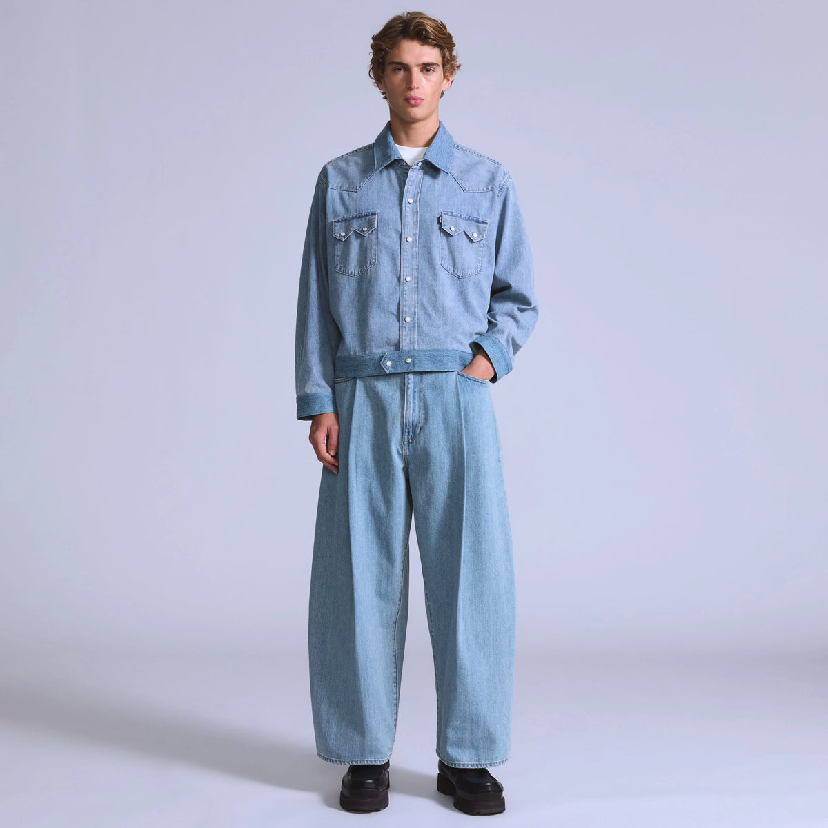 Wide Pleated Crop Men's Jeans - Moj Al Paso - Light Wash