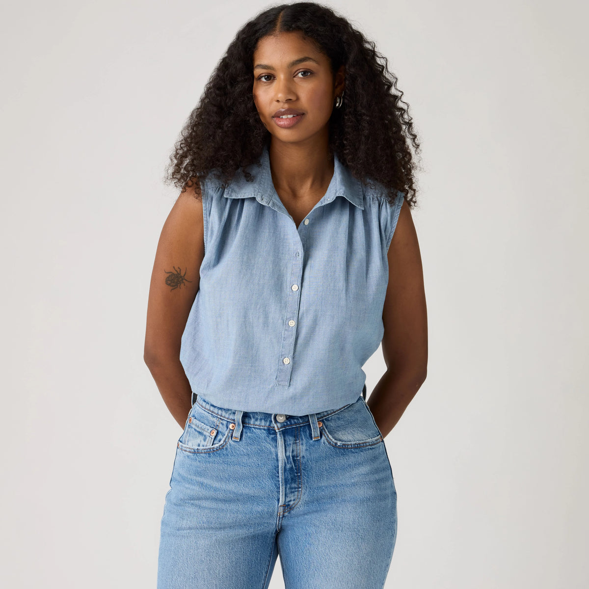 Londyn Short-Sleeve Popover Top - Breezy Blues - Medium Wash