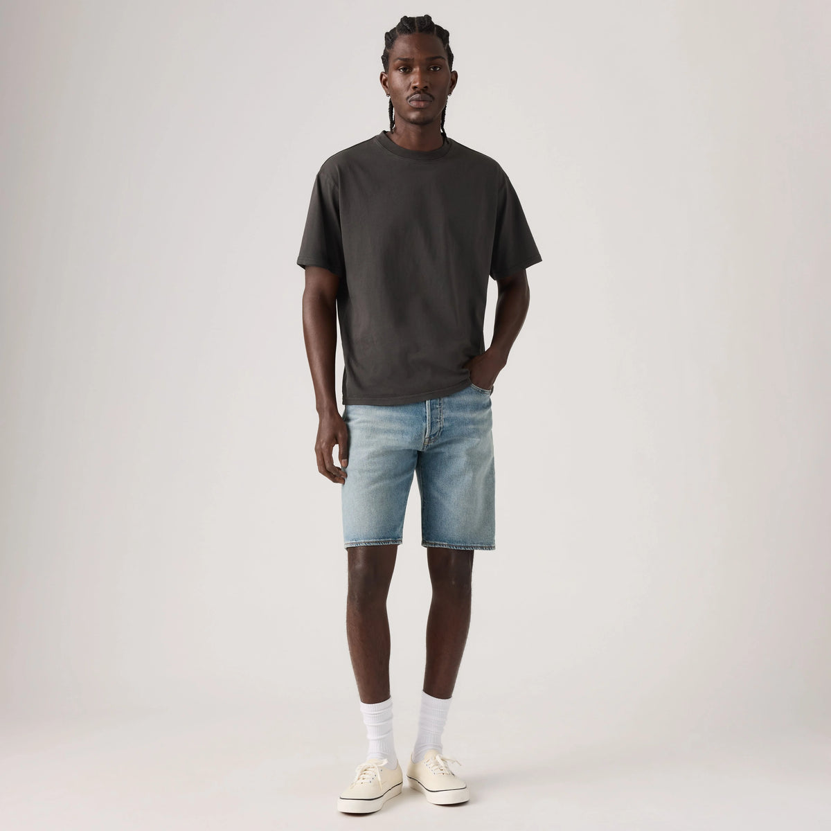 501® Original 9" Men's Shorts - On The Way - Medium Wash