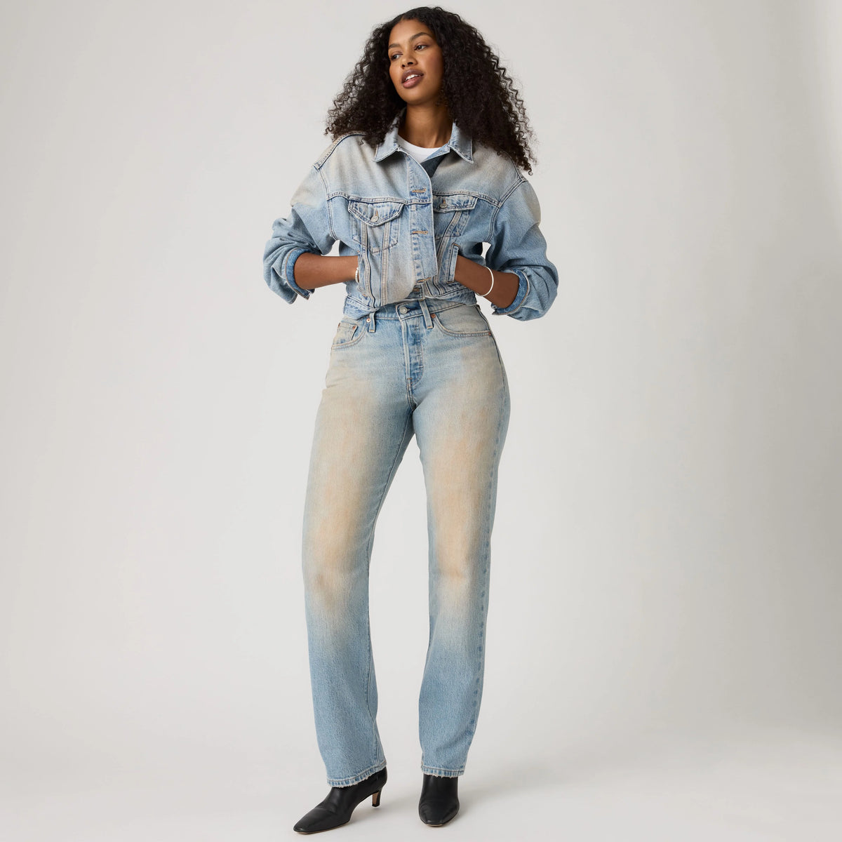 501® Curve Women's Jeans - Off Roading Stf Str - Medium Wash