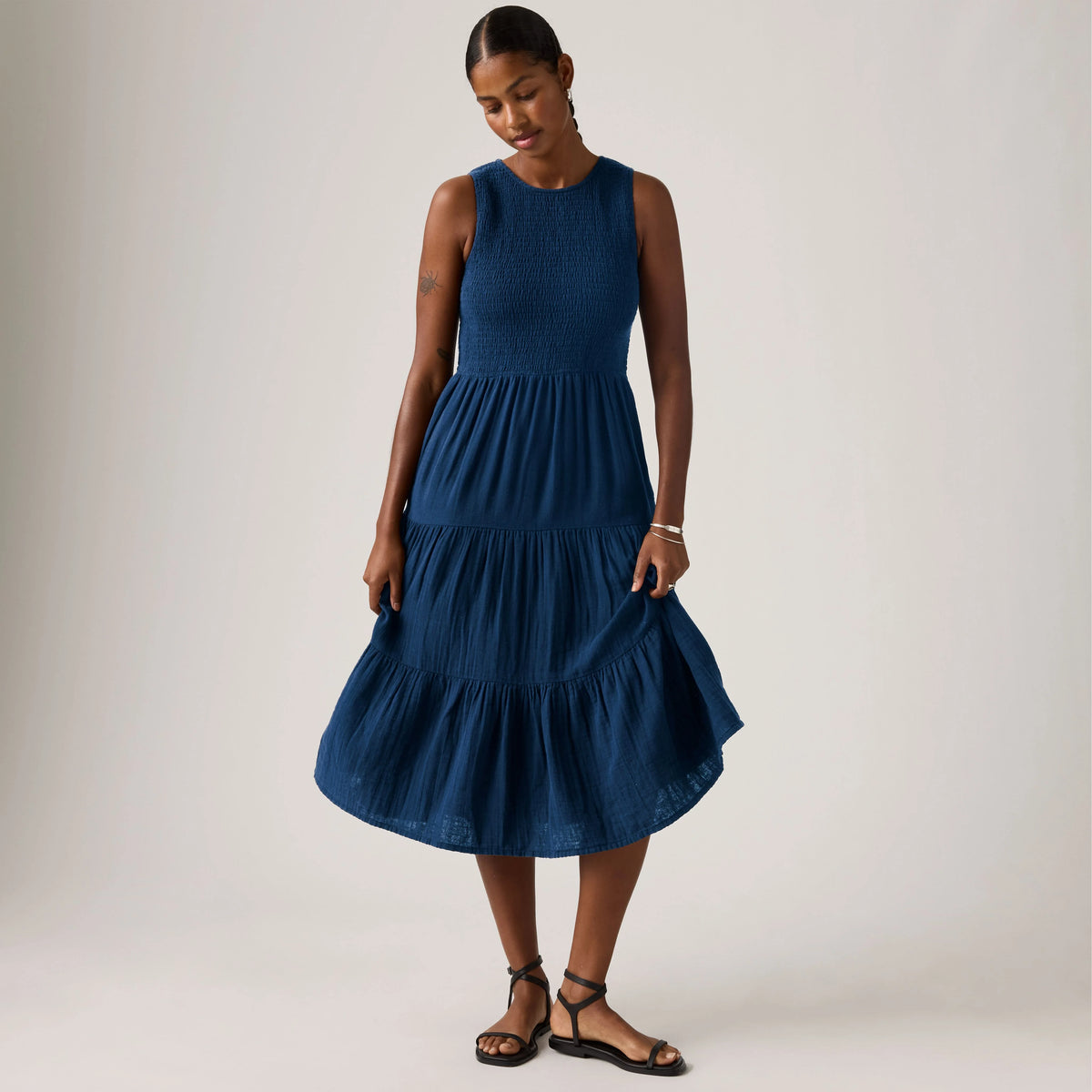 Cely Smocked Midi Dress - Chill Lagoon - Dark Wash