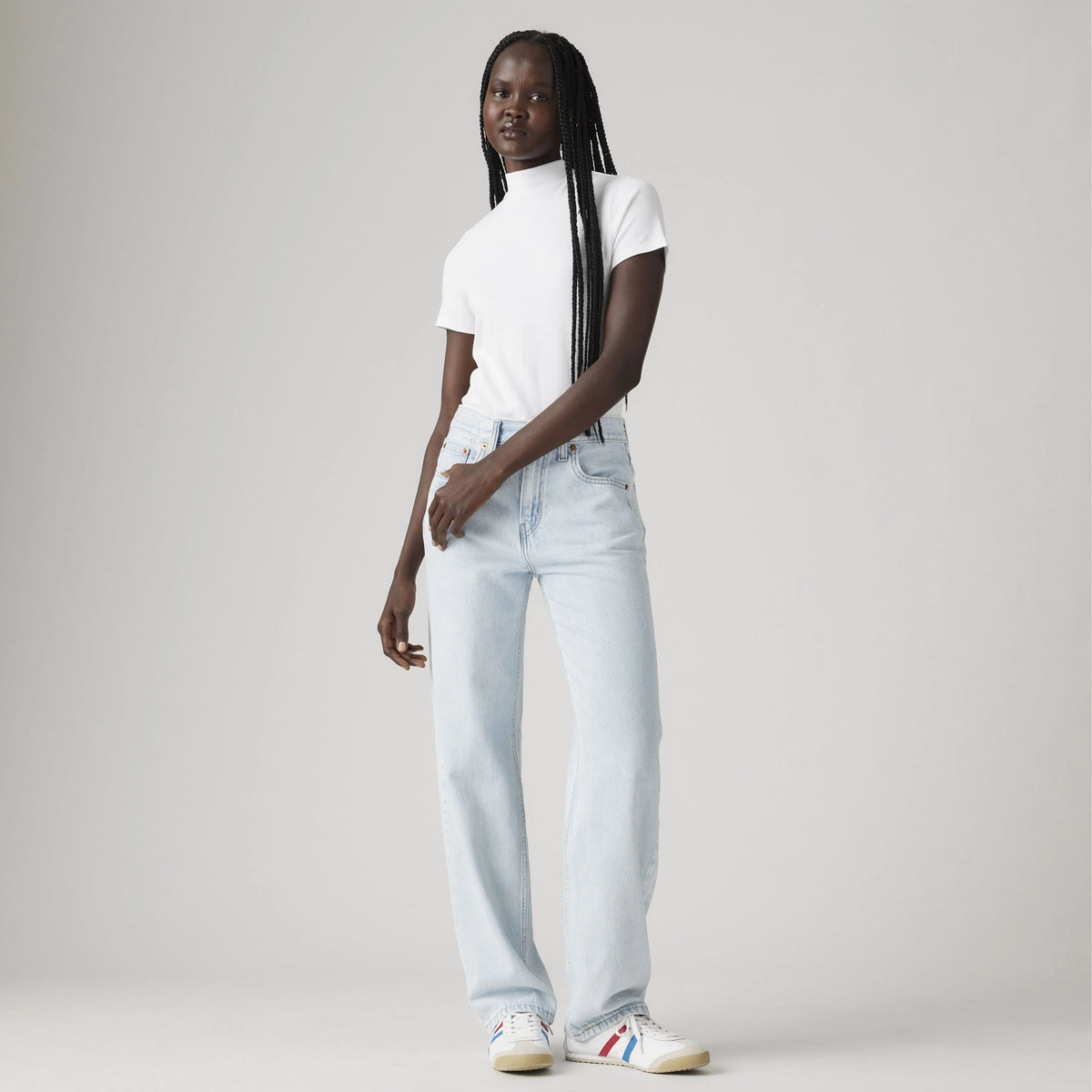 Low Pro Lightweight Women's Jeans - Right Over - Light Wash