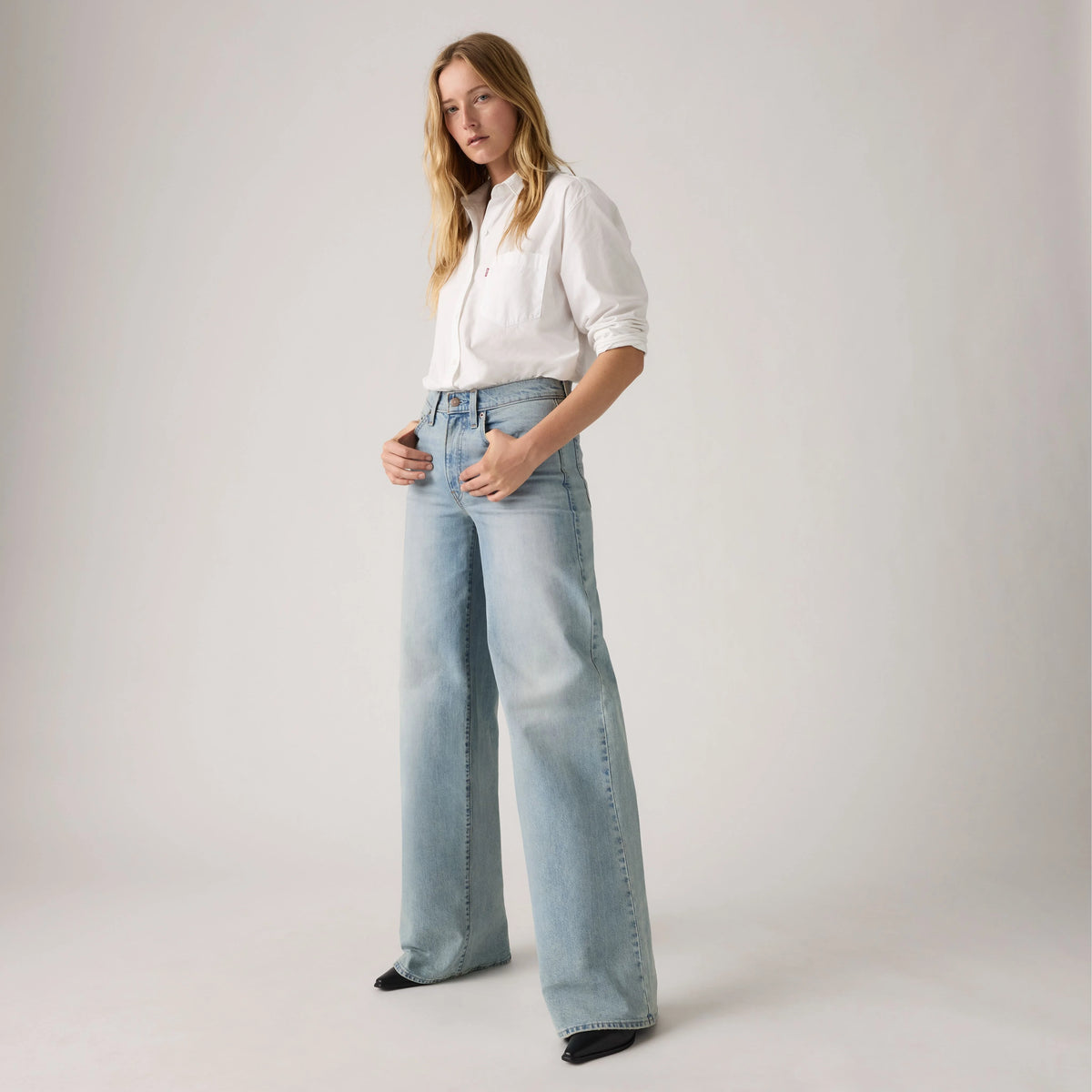 728 High-Rise Wide-Leg Women's Jeans - Headwinds Ahead - Light Wash