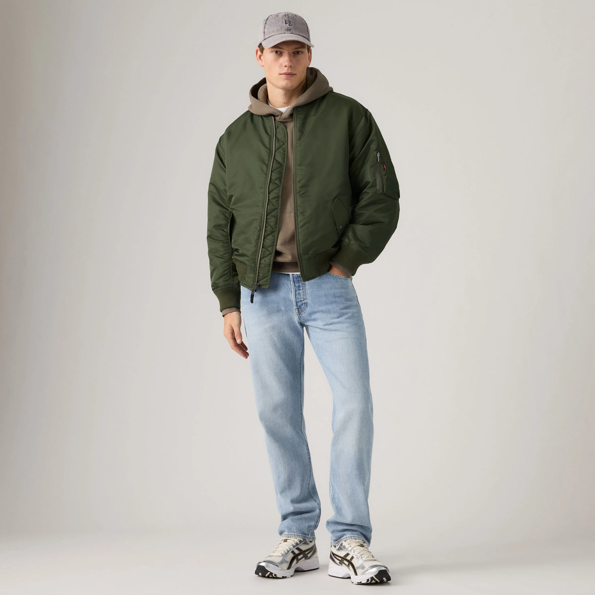501® Relaxed Men's Jeans - Four Leaves - Light Wash