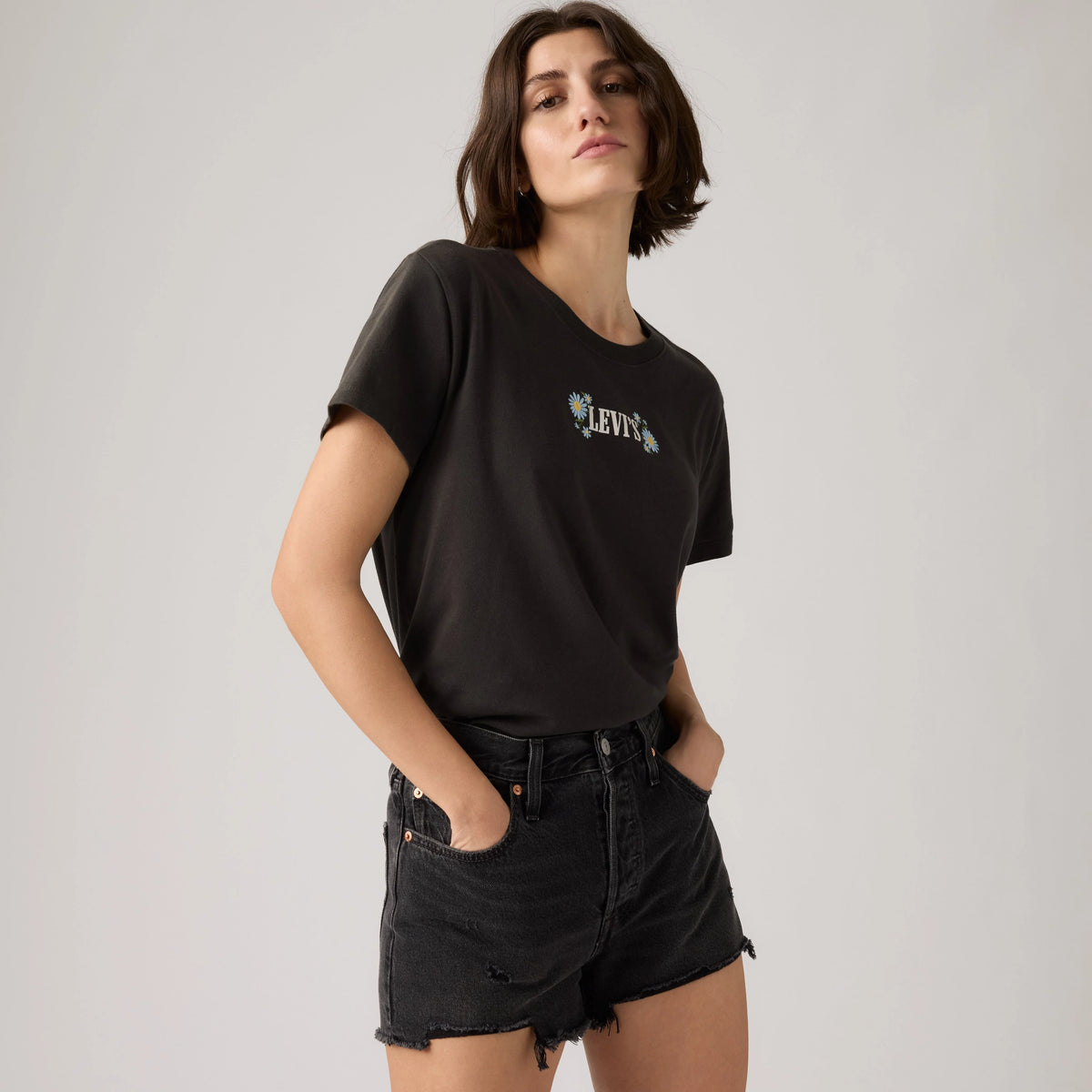 Graphic Logo Favorite Short Sleeve Tee - Daisy Bw_Black Pirat - Black